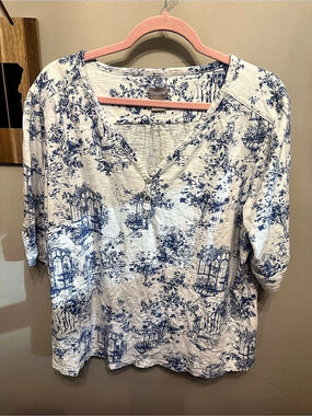 Chico's Toile Print Blouse White & Blue Size XXL